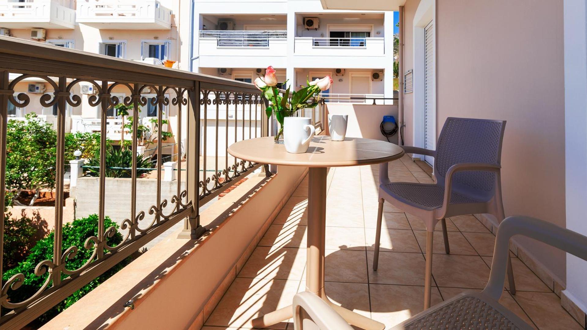 Vakakis-Me Apartments 帕琉乔拉 外观 照片
